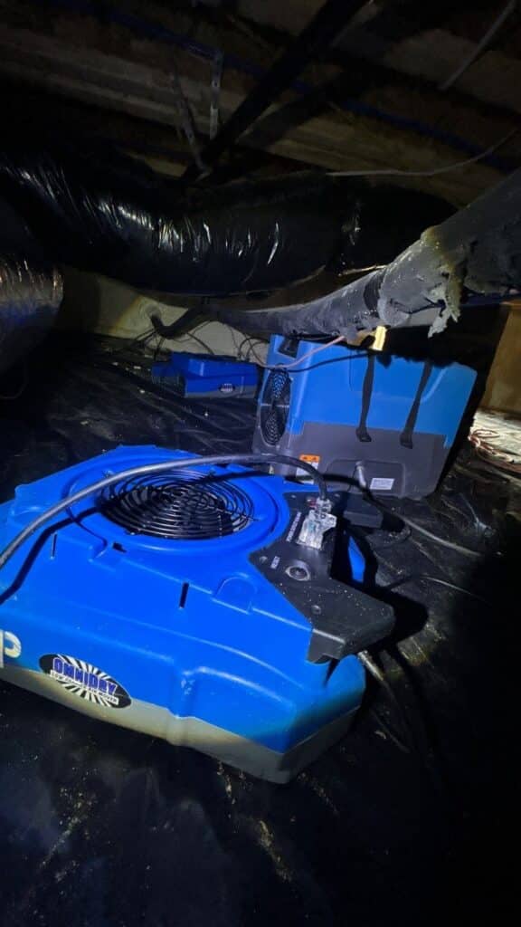 Structural drying in a crawl space after water damage in Mount Juliet, TN